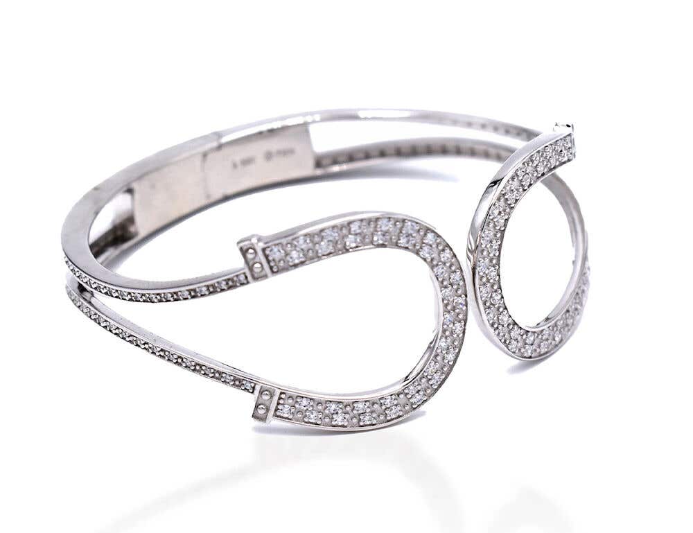 Horseshoe bangle deals