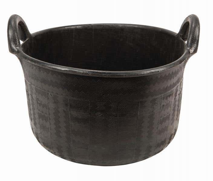 Rubber Feed Tub