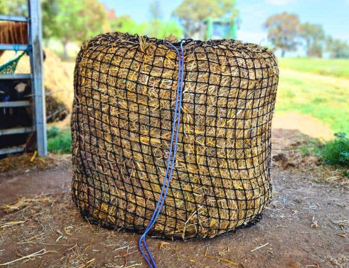 Deluxe 5MM Knotless Slow Feed Round Bale Hay Net
